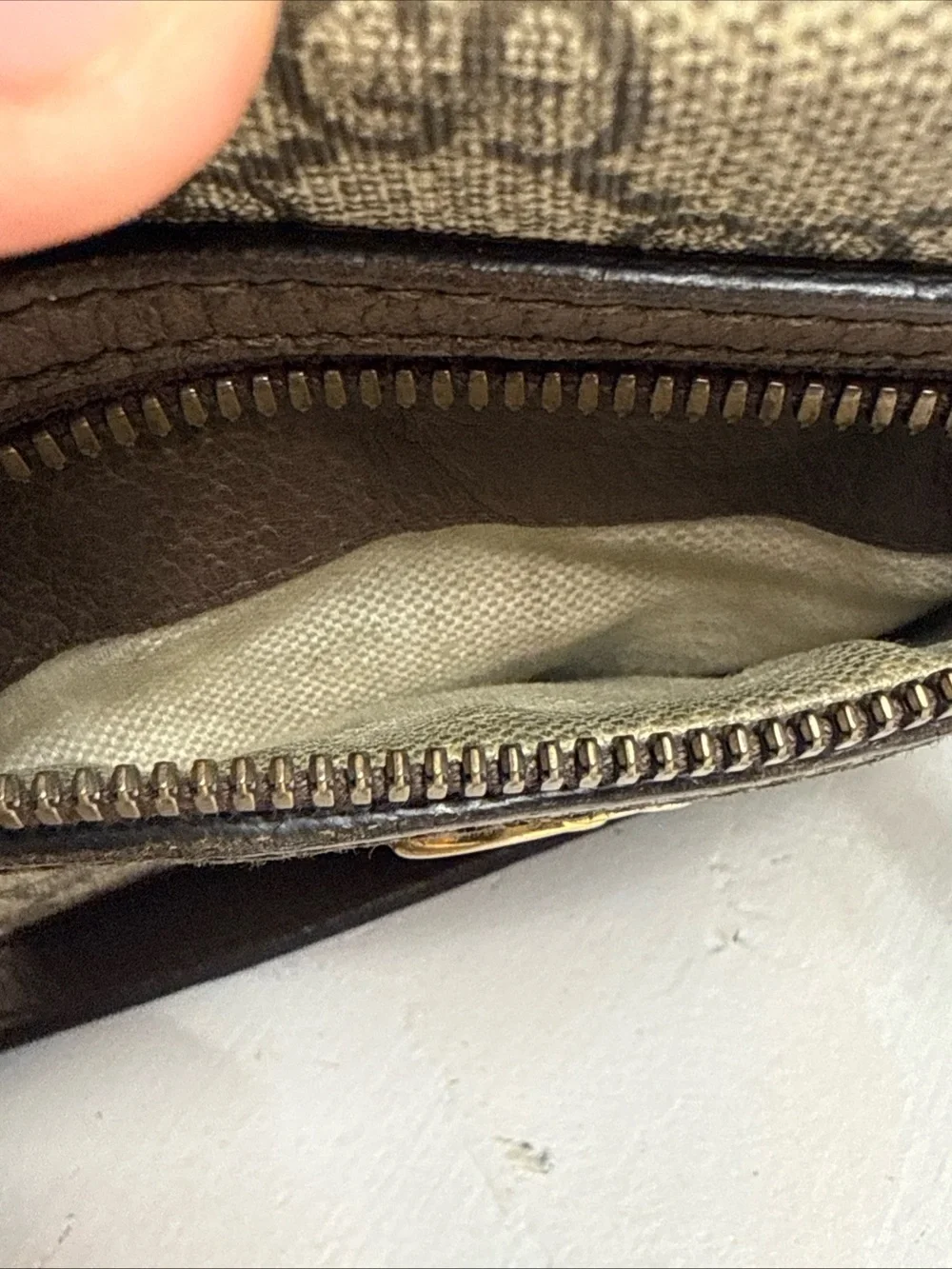 Gucci Brown GG Supreme Messenger with Green and Red Web cross body
